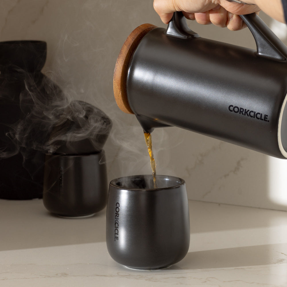 cafe-cups-k7 60e7af654ef9--cafe-cup-lifestyle1.jpg